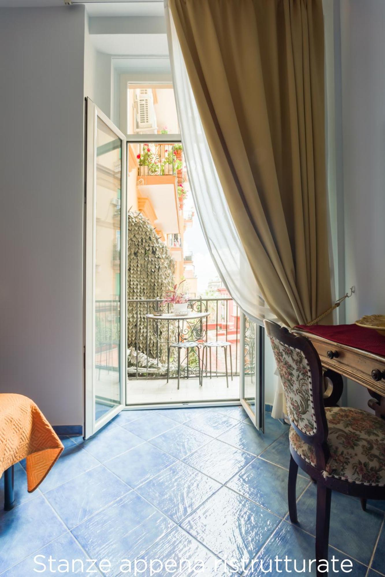 B&B Le Stanze Dei Mille Napoli Ngoại thất bức ảnh